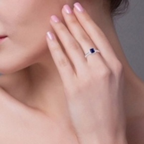 0.81ct Princess Cut Blue Sapphire - 925 Ring - Picture 2 of 5